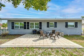 Bright Venice Getaway < 1 Mi to Historic Dtwn