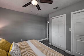 Bright Venice Getaway < 1 Mi to Historic Dtwn