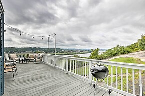 Queen City Home w/ Ohio River View - 3 Mi to Dtwn!