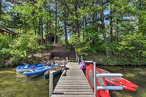 Loon Lake Lodge' w/ Dock, Sauna & Hot Tub!