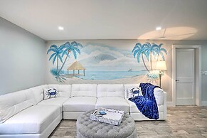 Waterfront Matlacha Home w/ Hot Tub & Grill!