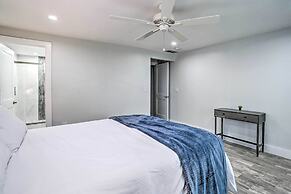 Waterfront Matlacha Home w/ Hot Tub & Grill!