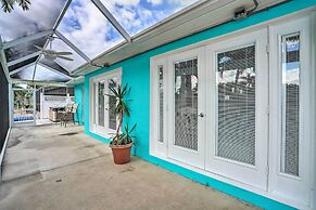 Waterfront Matlacha Home w/ Hot Tub & Grill!