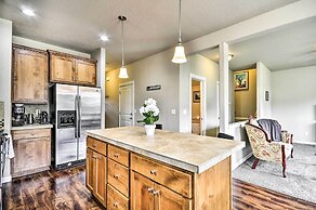 Portland Home w/ Private Hot Tub: 9 Mi to Downtown