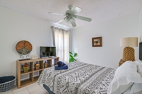 Contemporary Lutz Home: Private Pool, Pet Friendly