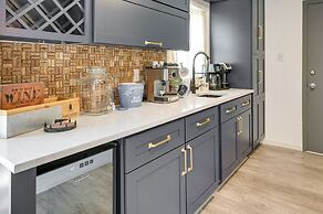 Contemporary Lutz Home: Private Pool, Pet Friendly