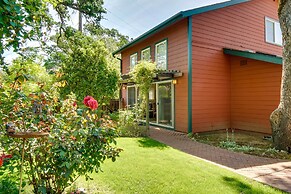 'hilltop Loft' Ukiah Vacation Rental!