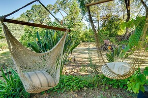 'hilltop Loft' Ukiah Vacation Rental!