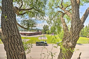 Walkable Bigfork Townhome: Fish, Hike & Ski!