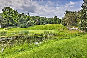 Pet-friendly Townhome w/ Community Hot Tub!