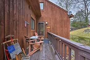 Pet-friendly Townhome w/ Community Hot Tub!