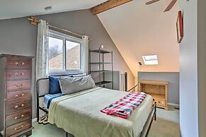 Pet-friendly Townhome w/ Community Hot Tub!