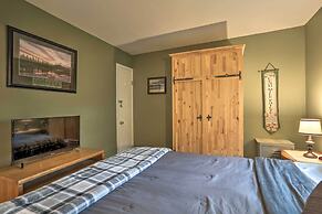 Pet-friendly Townhome w/ Community Hot Tub!