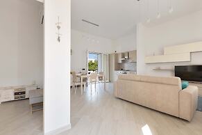 3332 Villetta Adriatico Blu by Barbarhouse