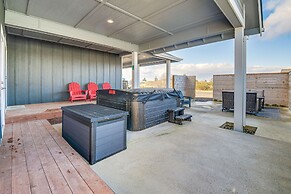 Ocean Shores Getaway w/ Fireplace & Hot Tub!