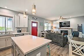 Ocean Shores Getaway w/ Fireplace & Hot Tub!