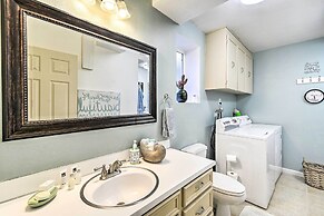 Spacious Tacoma Getaway: 2 Mi to Old Town!