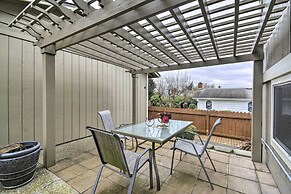 Spacious Tacoma Getaway: 2 Mi to Old Town!