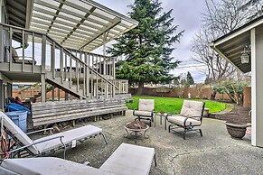 Spacious Tacoma Getaway: 2 Mi to Old Town!