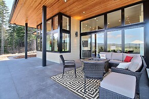 'pahto's Retreat' Luxe White Salmon Home W/hot Tub