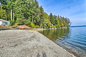 Waterfront Olympia Home w/ Private Beach & Kayaks!