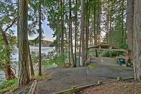 Waterfront Olympia Home w/ Private Beach & Kayaks!