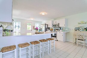 Bayfront Wareham Retreat w/ Private Beach!