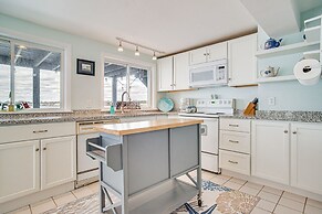 Bayfront Wareham Retreat w/ Private Beach!