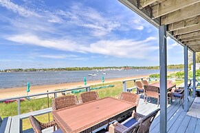 Bayfront Wareham Retreat w/ Private Beach!