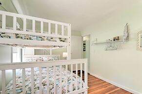 Bayfront Wareham Retreat w/ Private Beach!
