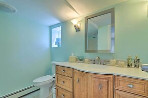 Bayfront Wareham Retreat w/ Private Beach!