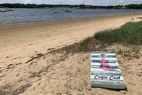 Bayfront Wareham Retreat w/ Private Beach!