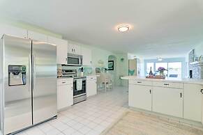 Bayfront Wareham Retreat w/ Private Beach!