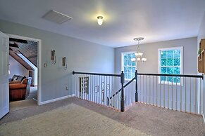 Creekside Brevard Home < 1 Mi to Downtown!