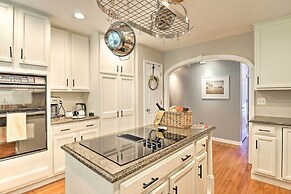 Creekside Brevard Home < 1 Mi to Downtown!