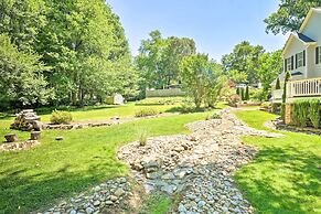 Creekside Brevard Home < 1 Mi to Downtown!