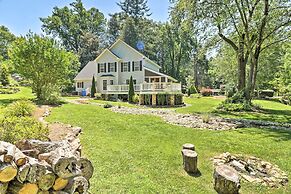 Creekside Brevard Home < 1 Mi to Downtown!