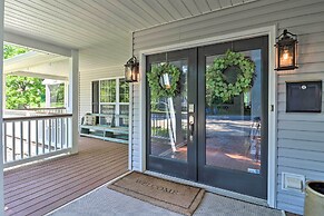 Creekside Brevard Home < 1 Mi to Downtown!