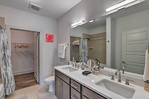 Modern Nashville Condo: 7 Mi to Downtown!