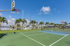 South Hutchinson Island Cottage w/ Beach Access!