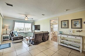 St Augustine Condo w/ Pool Access, Walk to Beach!