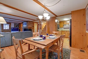 North Conway Home < Walk to Slopes at Cranmore!