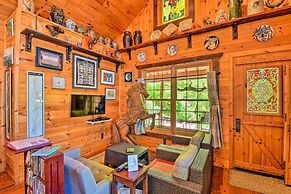 Enchanting Cabin w/ Mother-in-law Suite: Mtn Views