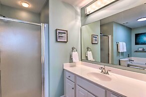 Okaloosa Island Escape: Bayfront Condo Near Beach