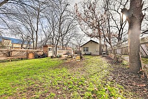 Pet-friendly Austin Home w/ Private Yard + Deck!