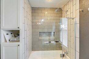 Pet-friendly Austin Home w/ Private Yard + Deck!