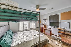 Pet-friendly Austin Home w/ Private Yard + Deck!