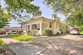 Quaint Leeds Studio w/ Yard ~ 18 Mi to Birmingham!