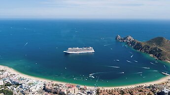 Cabo Pedregal Condo: Ocean View & 2 Infinity Pools