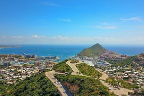 Cabo Pedregal Condo: Ocean View & 2 Infinity Pools